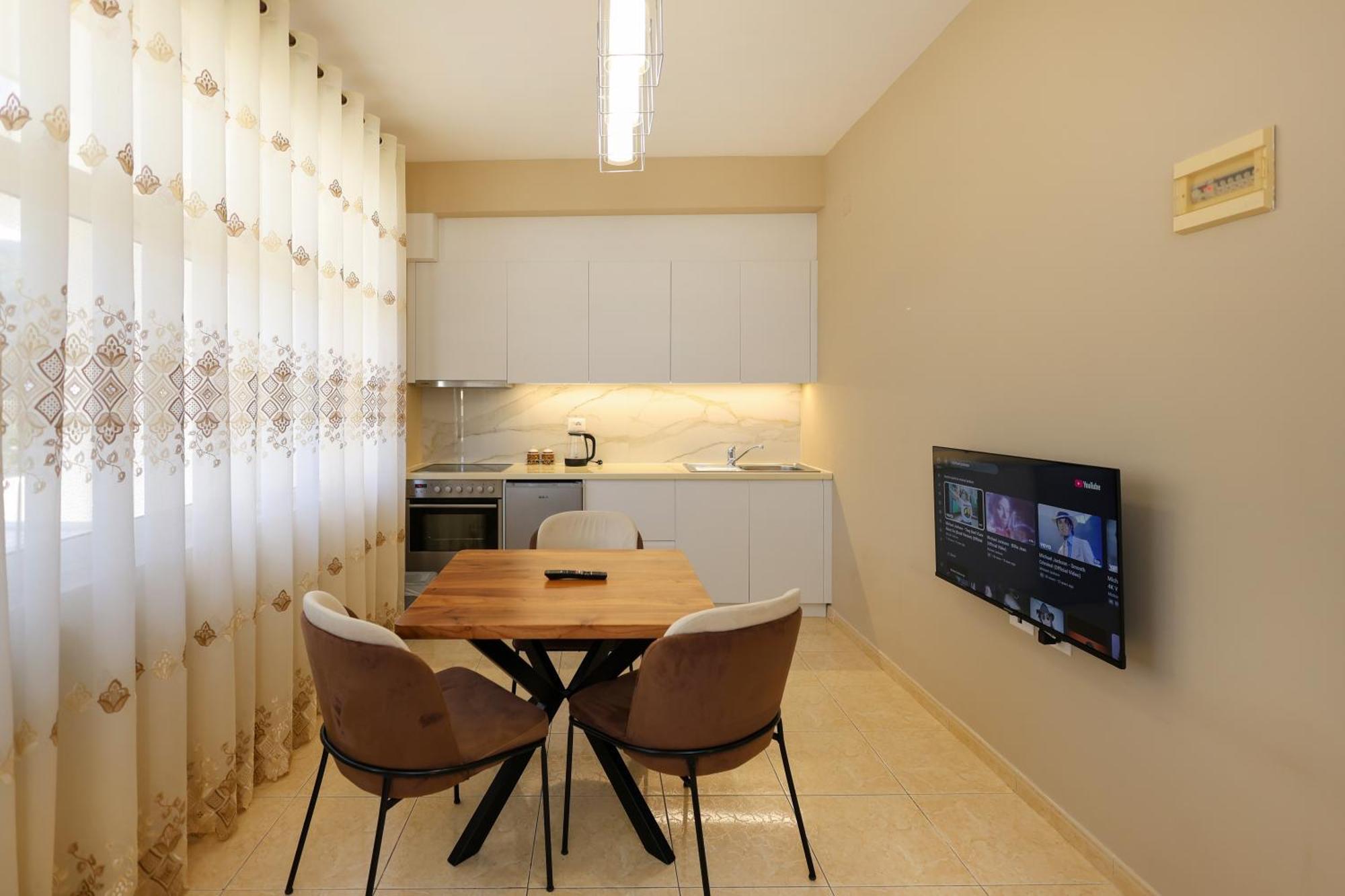 Apartaments Mimani 2 Berat Bilik gambar
